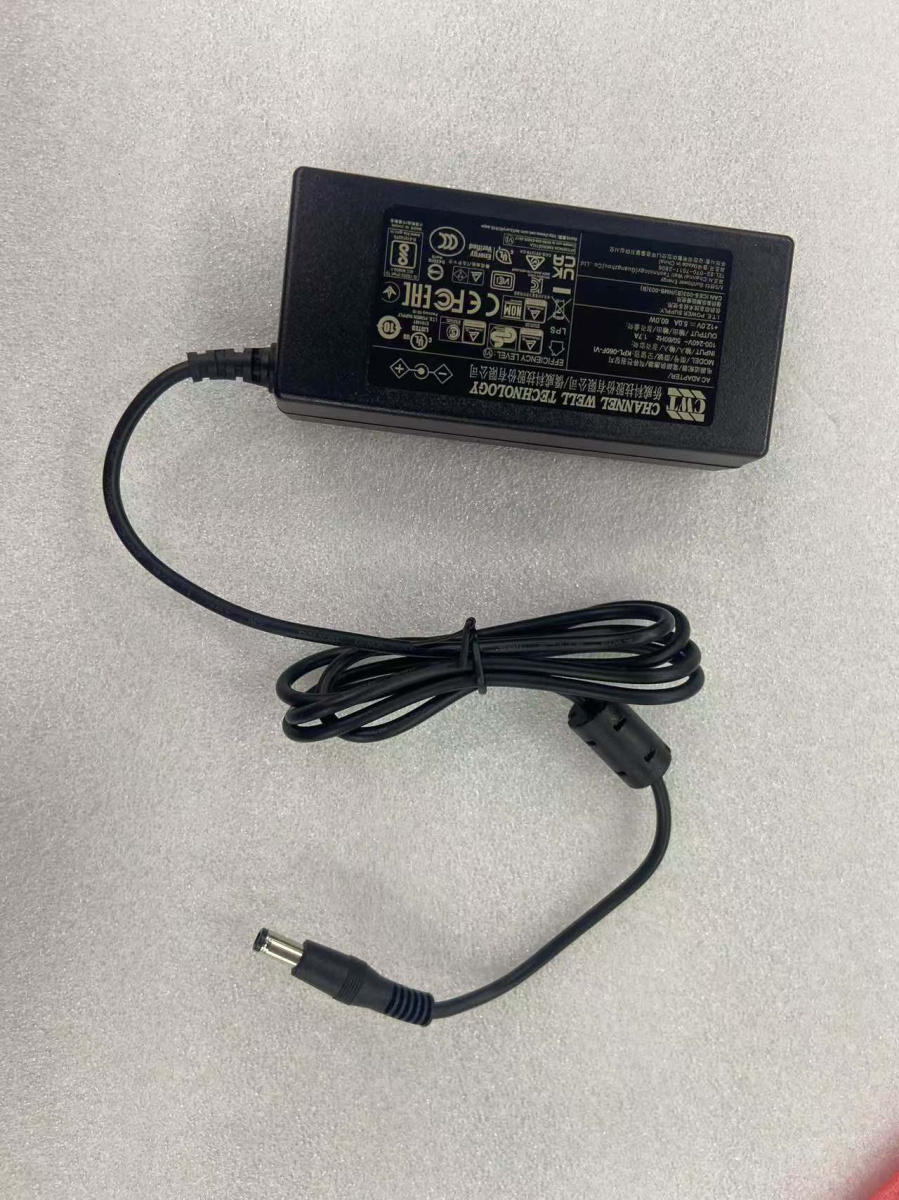 Блок питания In:100-240Vac,50/60Hz,Out:12V5A. DC plug для М210 (код 4571) с доставкой по Красноярску.